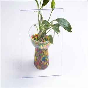 Леки дифузни плоски поликарбонатни листове