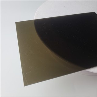 Поликарбонатен лист с висока изолация